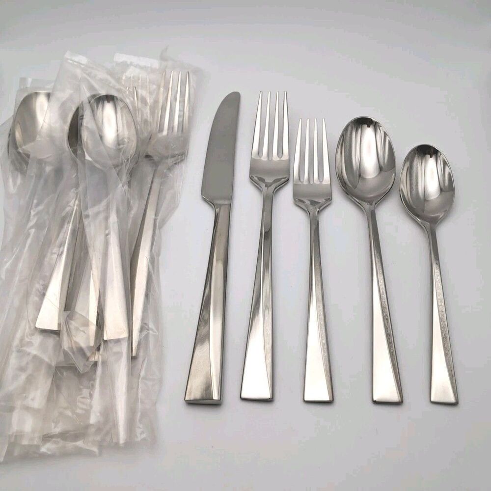 Gorham Twist 15 Piece Place Set Serves 3 Persons Stainless Glossy Flatware New!